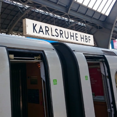 Karlsruhe HBF Schild